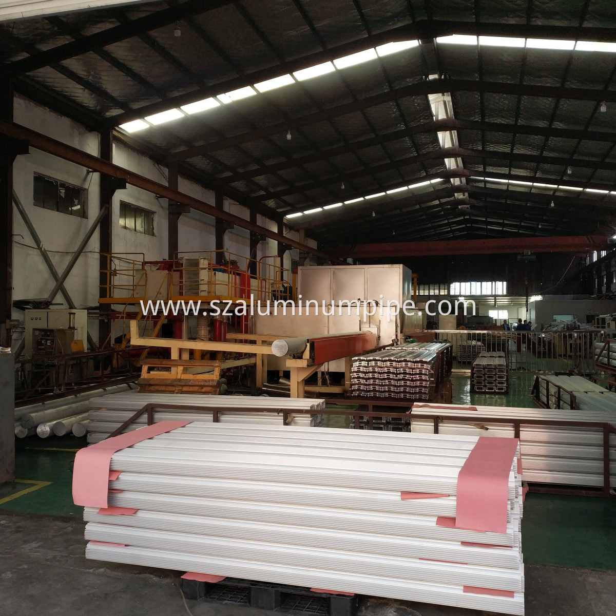 Aluminum extrusion round tube